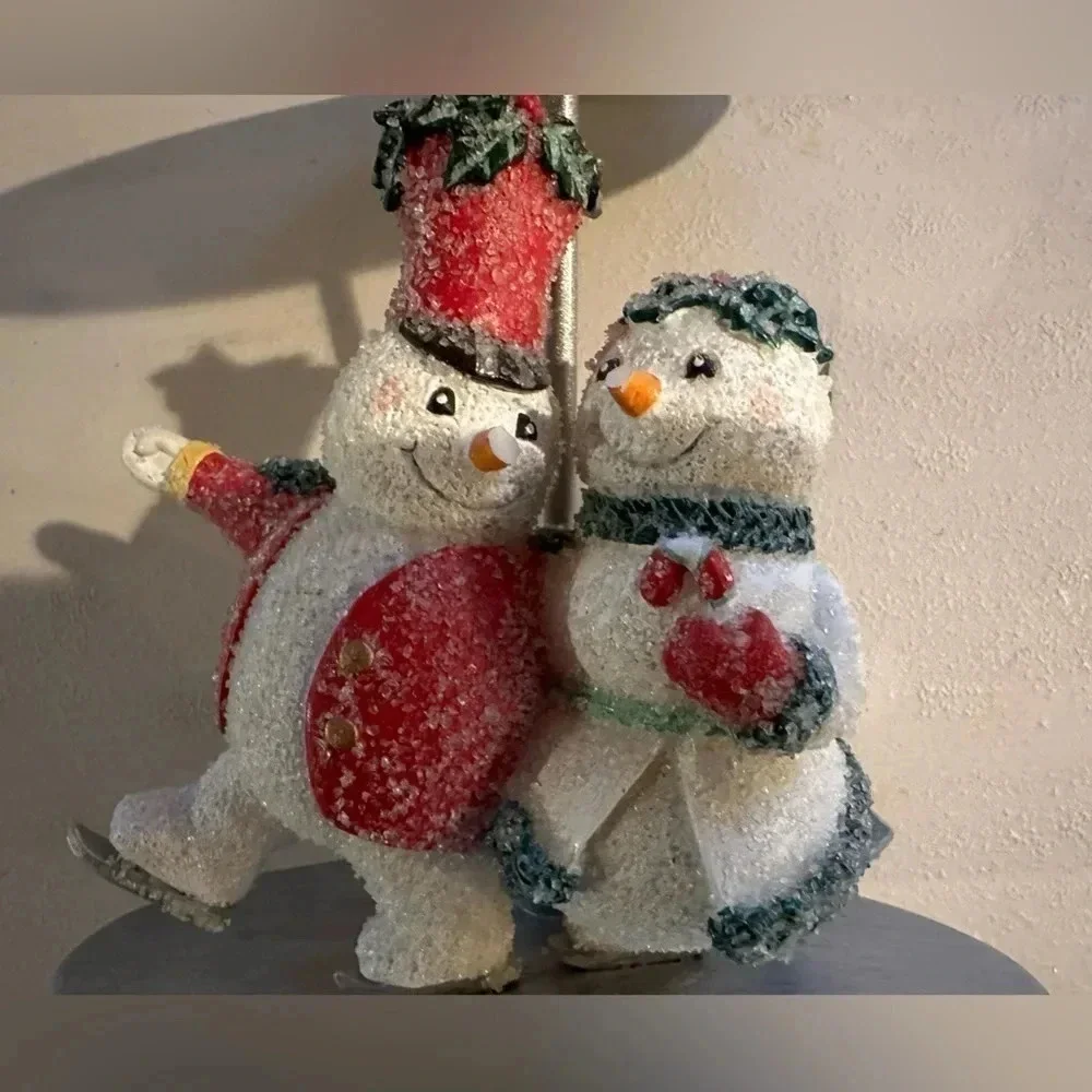 N/A snowman woman